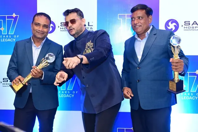 Awards Night &ndash; Safal Hospitality 17 years of legacy celebration