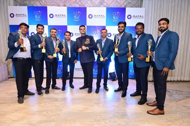 Team Frames &ndash; Safal Hospitality 17 years of legacy celebration